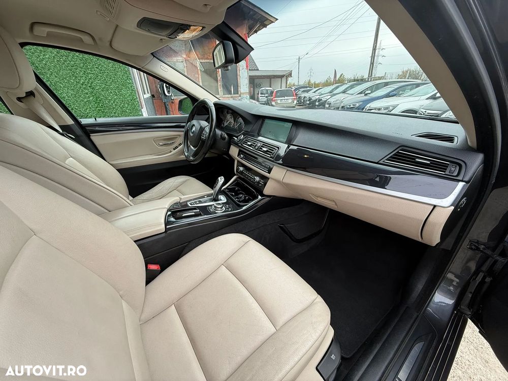 BMW Seria 5 520i Aut. - 21