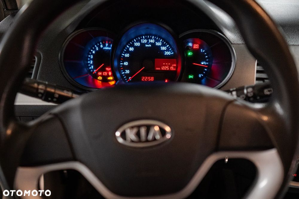 Kia Picanto 1.0 M - 11