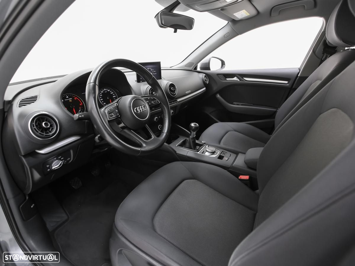 Audi A3 Sportback 30 TDI - 6