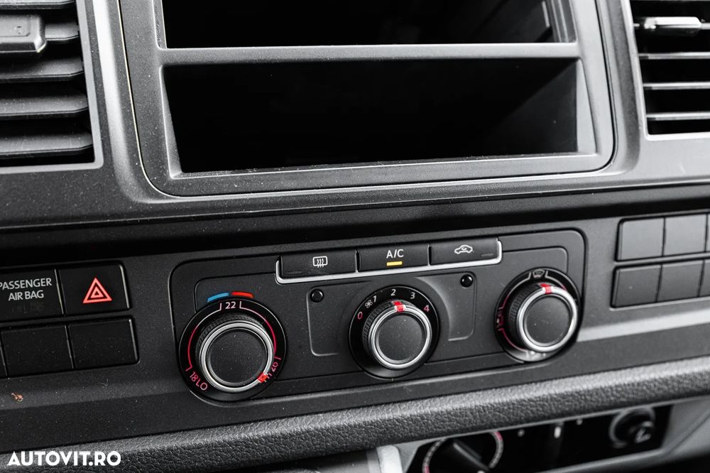 Volkswagen Transporter - 13