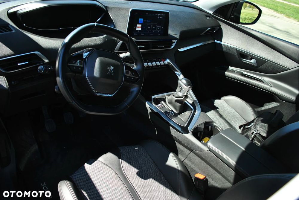 Peugeot 3008 BlueHDi 130 Stop & Start Allure - 17