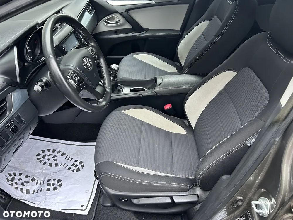 Toyota Avensis Touring Sports 1.8 Edition S+ - 7