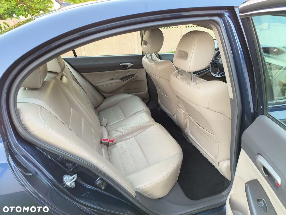 Honda Civic 1.3i-DSI i-VTEC IMA CVT Elegance - 24