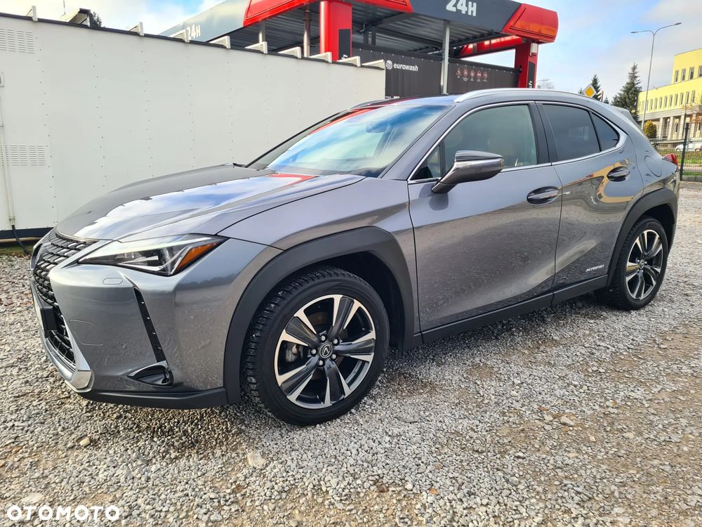Lexus UX - 1
