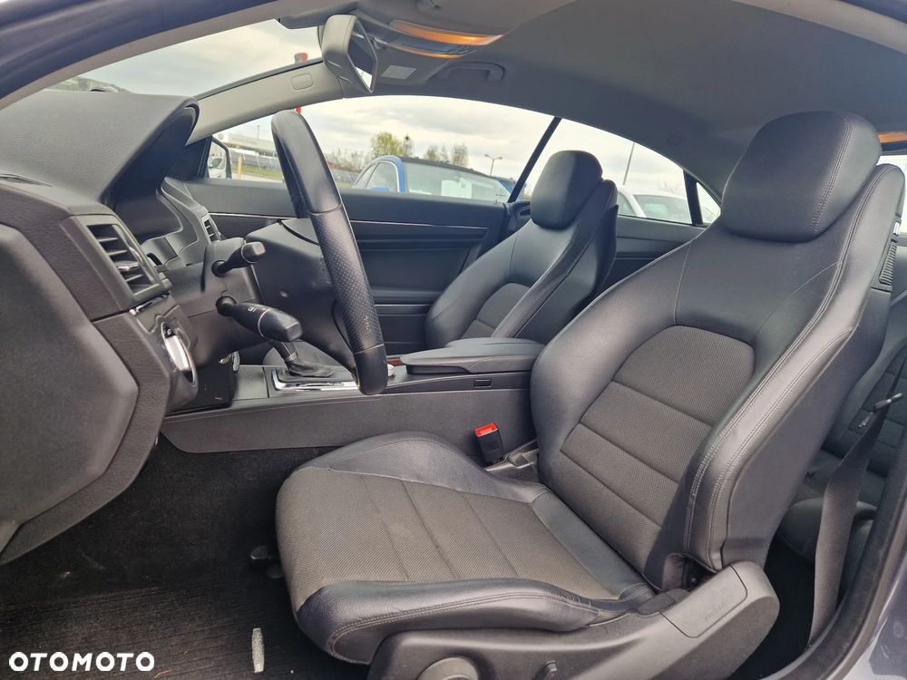 Mercedes-Benz Klasa E - 9