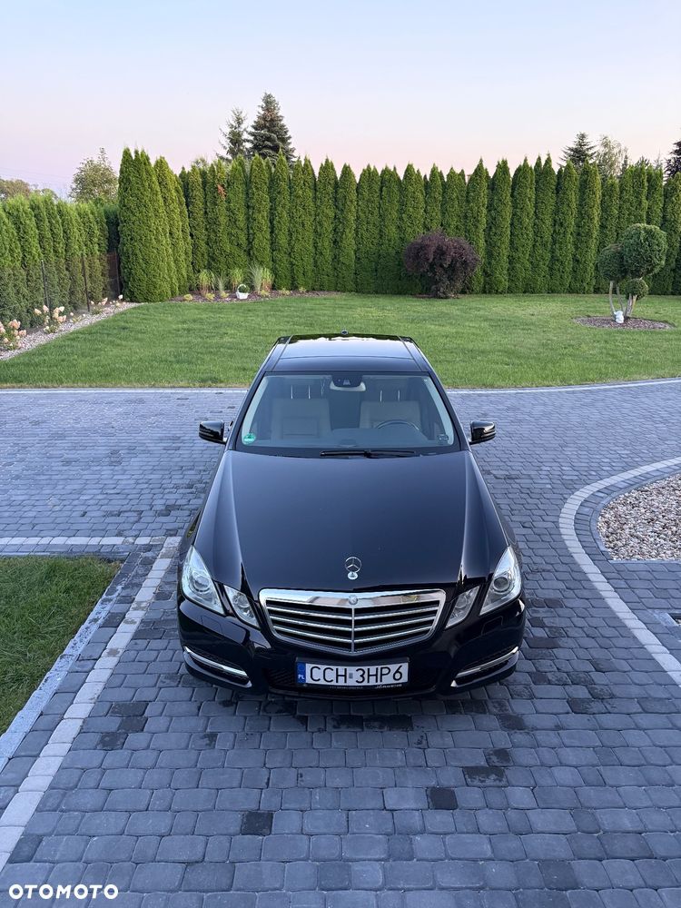 Mercedes-Benz Klasa E 250 T CDI DPF BlueEFFICIENCY 7G-TRONIC Avantgarde - 9