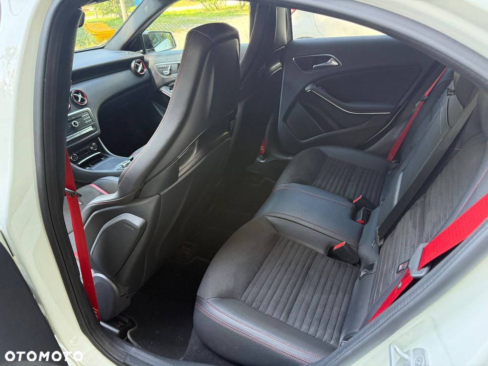 Mercedes-Benz Klasa A 250 4-Matic Sport - 11