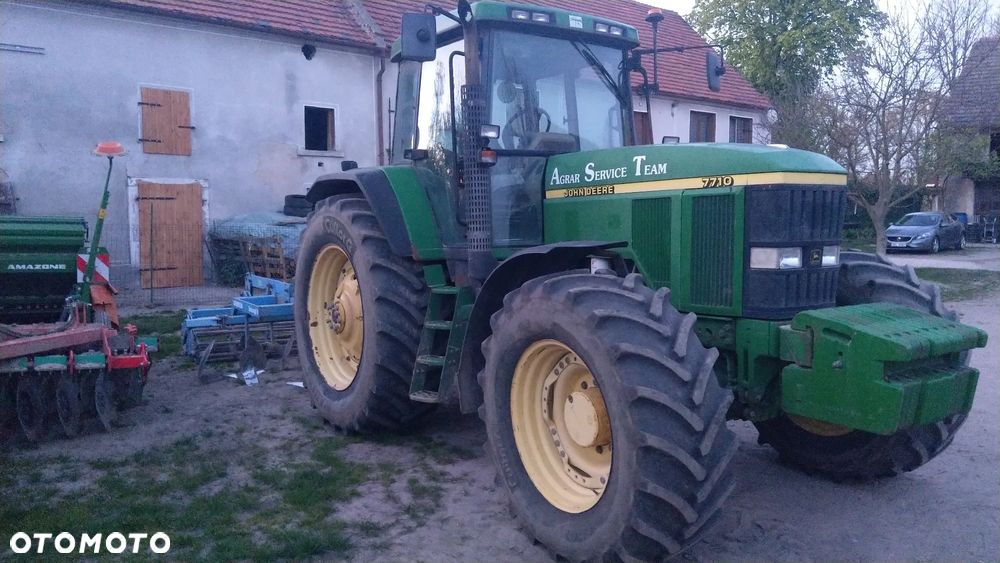 John Deere 7710 2030 - 2
