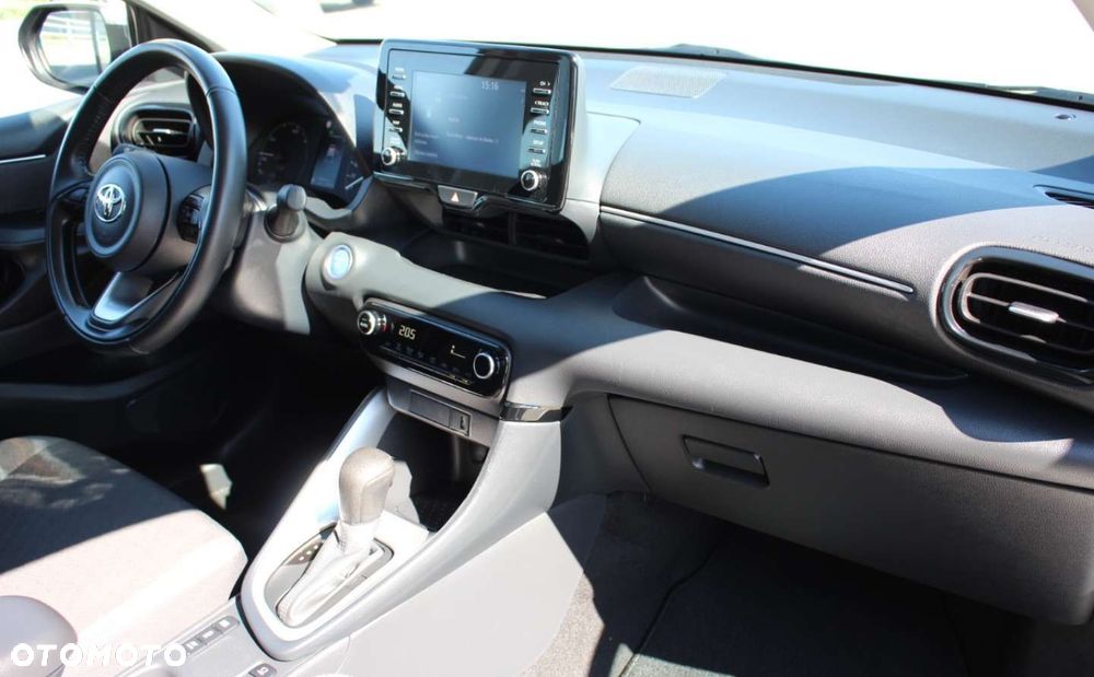 Toyota Yaris - 16