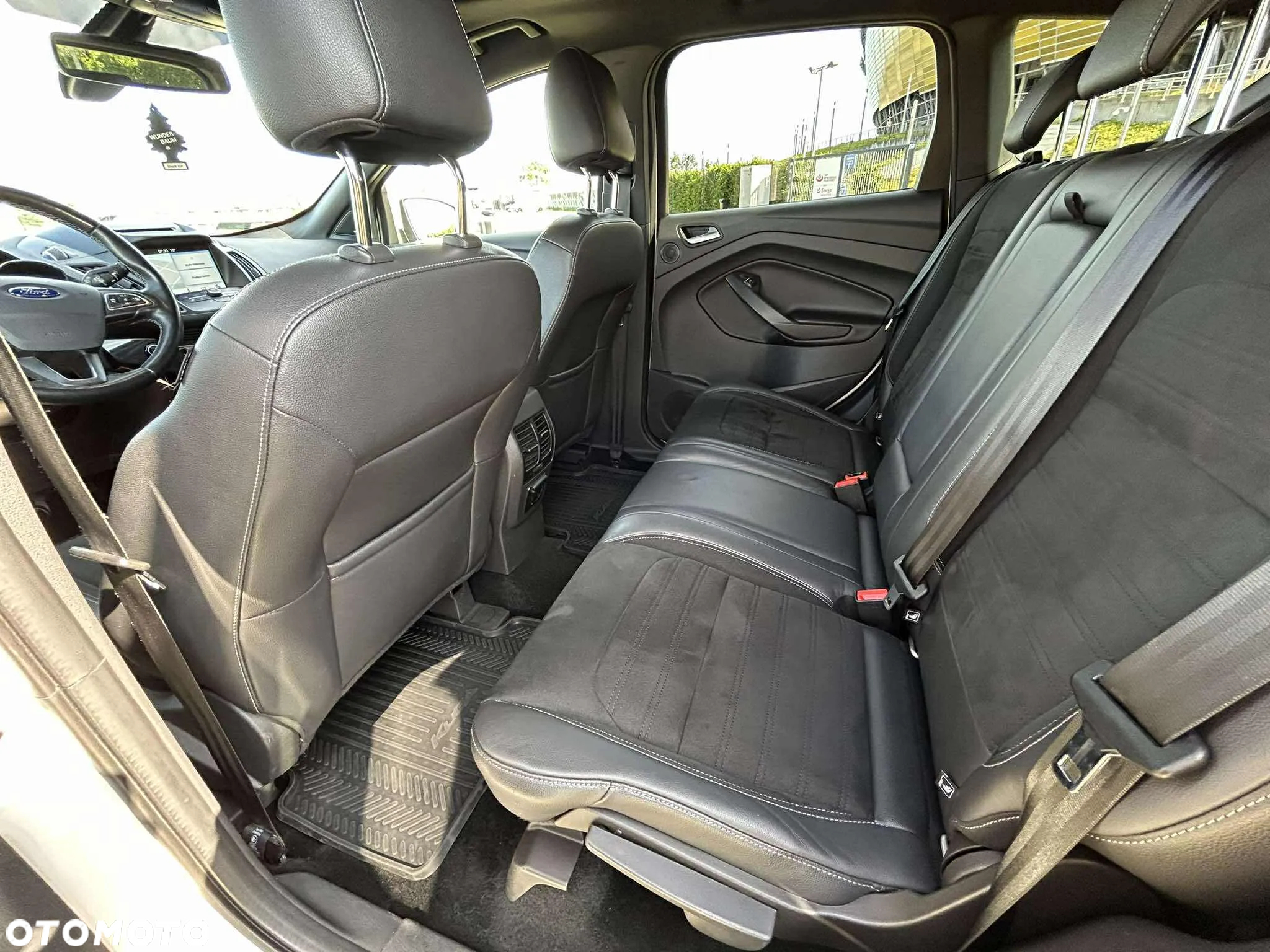 Ford Kuga 2.0 TDCi AWD ST-Line - 9
