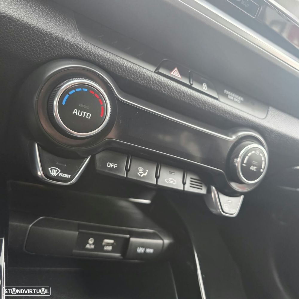 Kia Stonic - 27