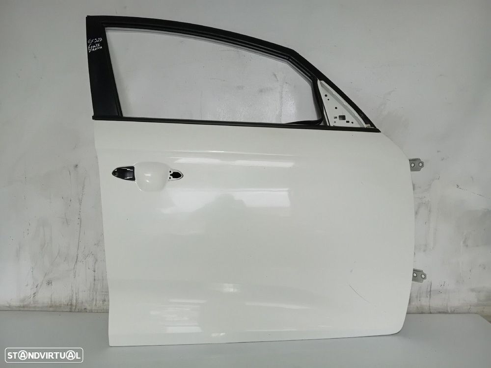 Porta frente direita KIA Carens IV - 1