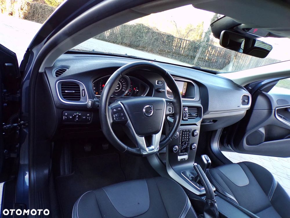 Volvo V40 D2 Momentum - 15