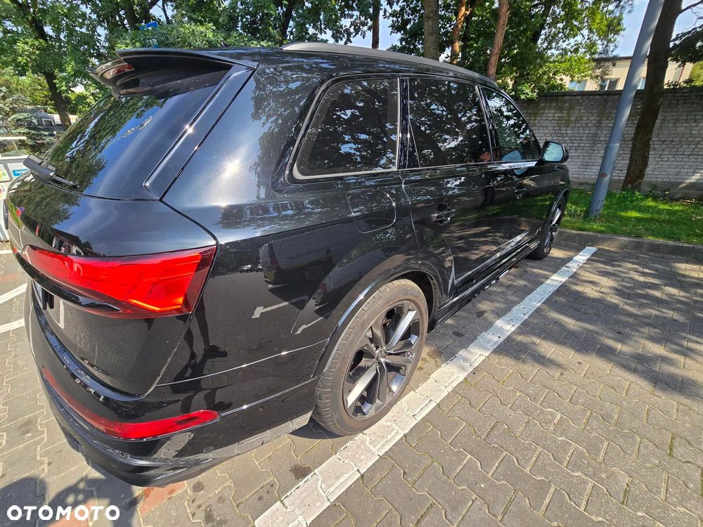 Audi SQ7 - 7