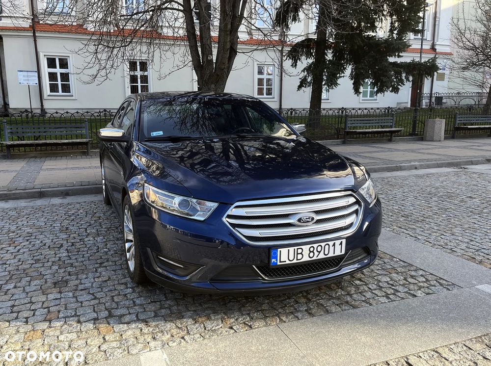 Ford Taurus - 7