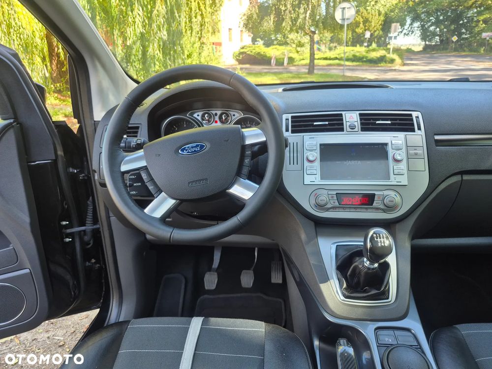 Ford Kuga 2.0 TDCi Titanium FWD - 23