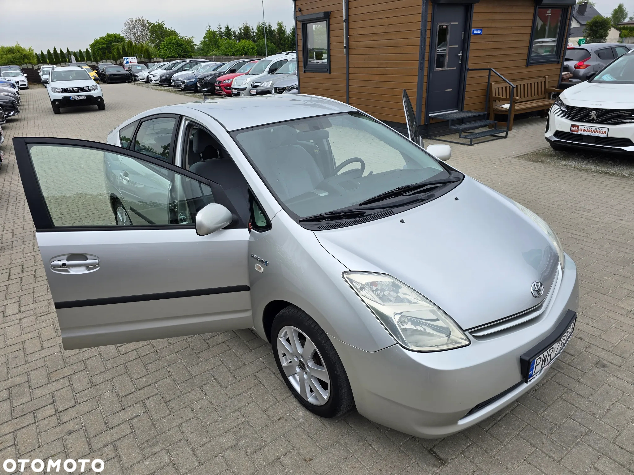 Toyota Prius - 34