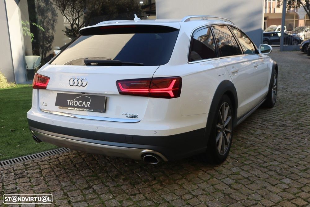 Audi A6 Allroad 3.0 TDi quattro S tronic - 8
