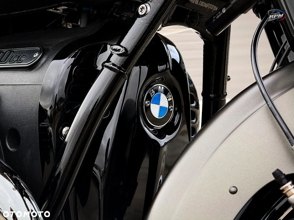 BMW R - 16