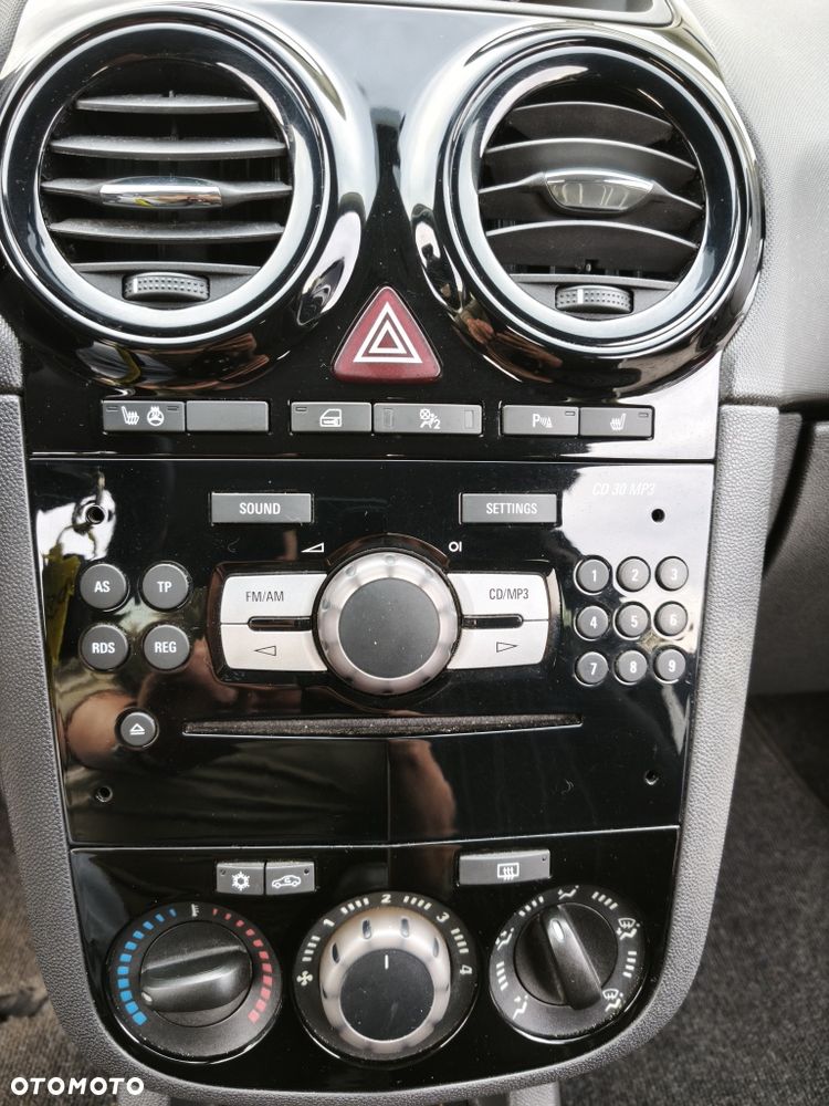Opel Corsa - 8