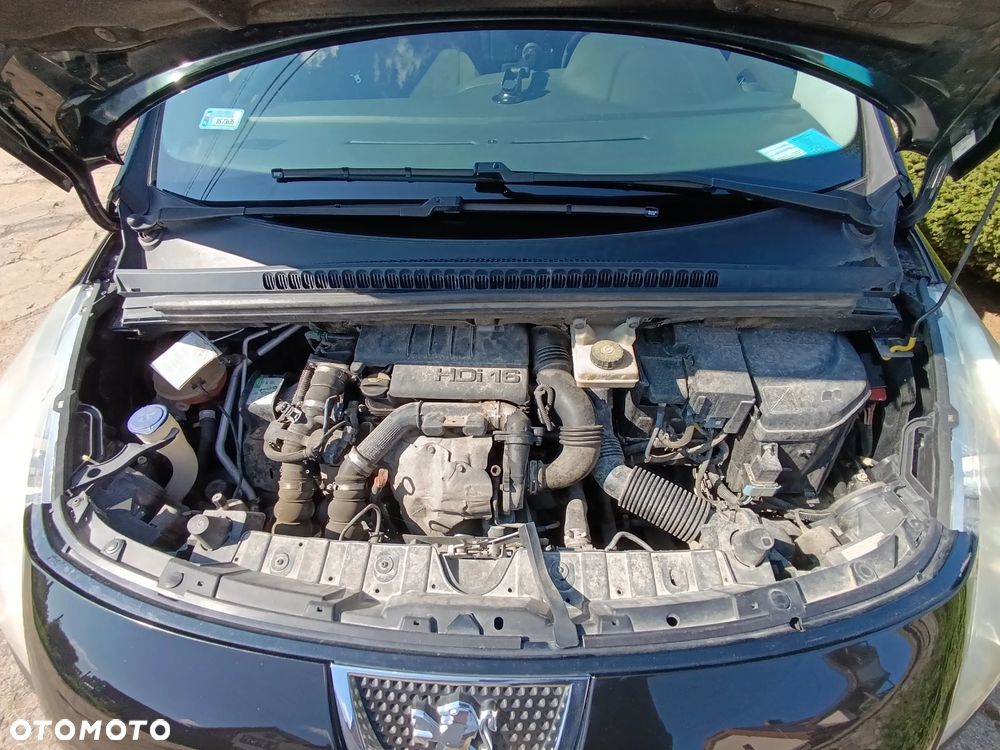 Peugeot 3008 1.6 HDi Trendy - 23
