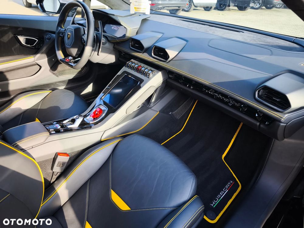 Lamborghini Huracan EVO Spyder - 23