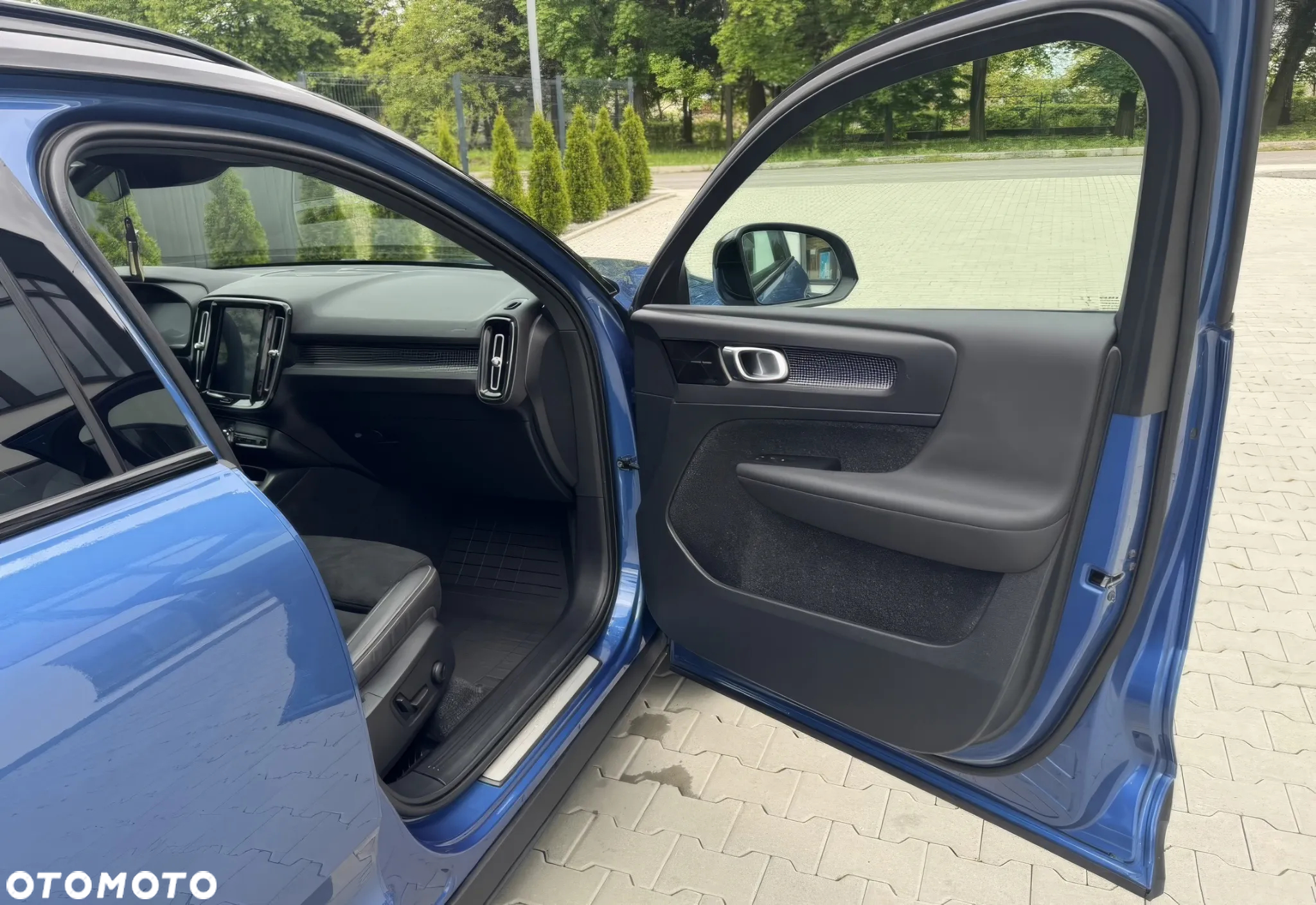 Volvo XC 40 T5 AWD R-Design - 12