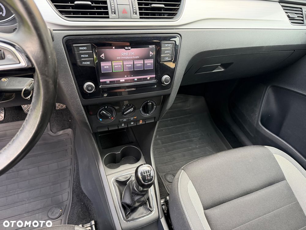 Skoda RAPID 1.0 TSI Clever - 16