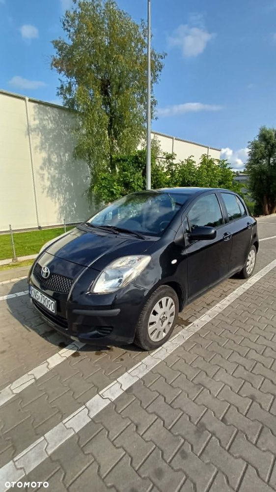 Toyota Yaris 1.3 Luna - 1