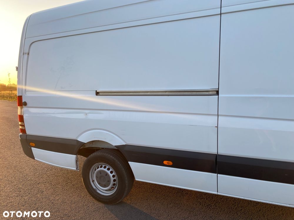 Mercedes-Benz Sprinter - 4