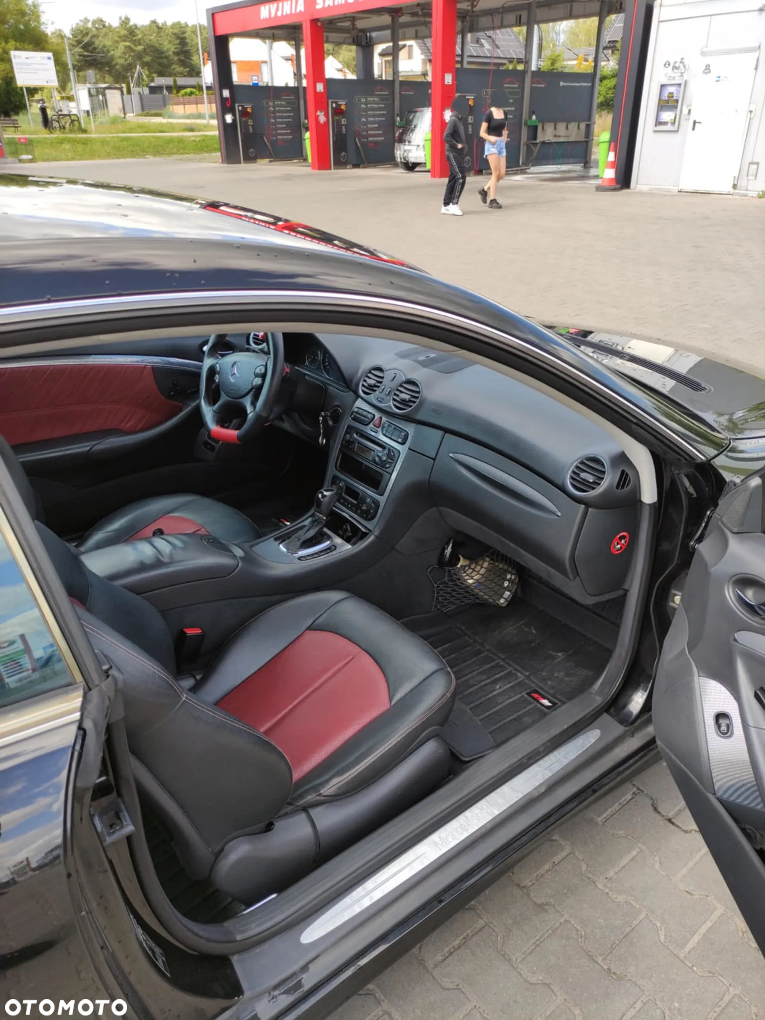 Mercedes-Benz CLK - 13
