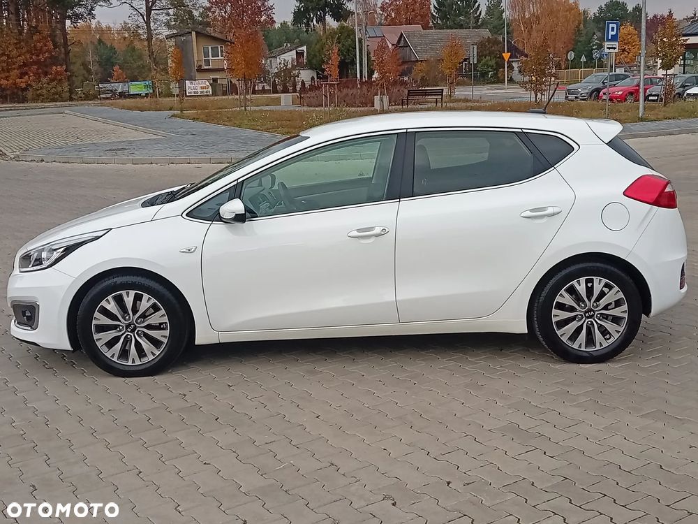 Kia Ceed - 21