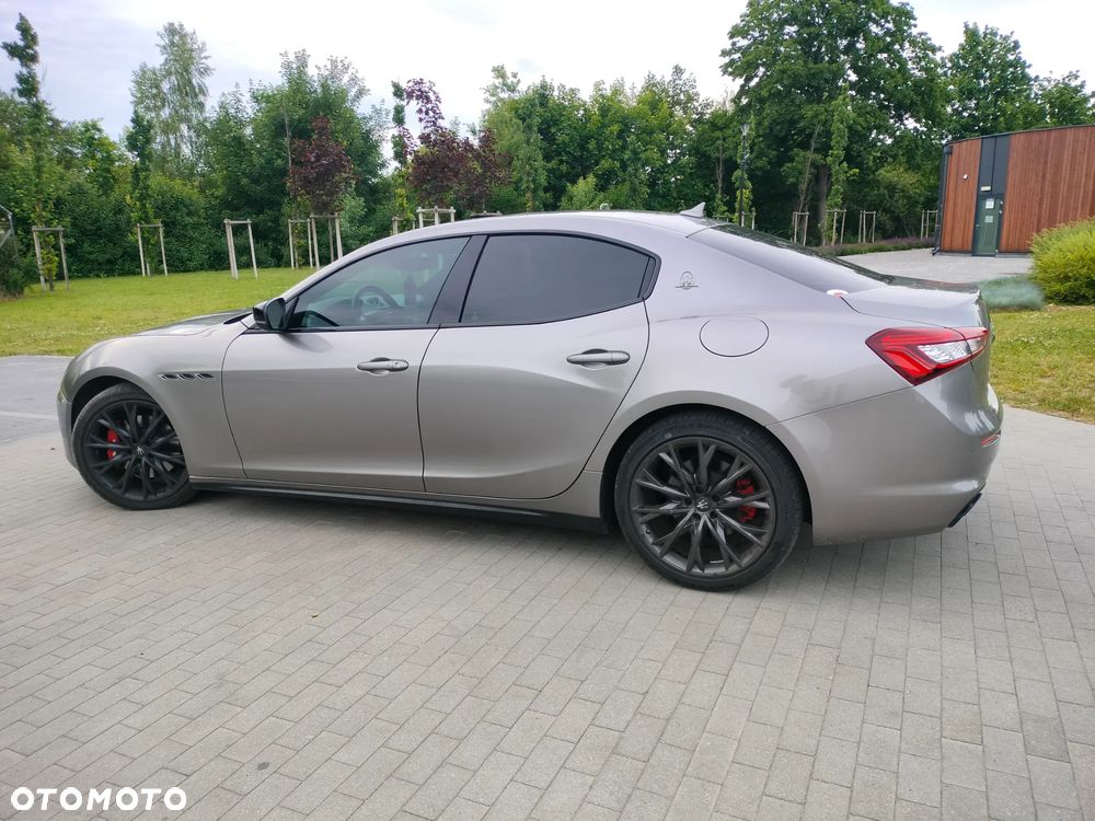 Maserati Ghibli Standard - 8