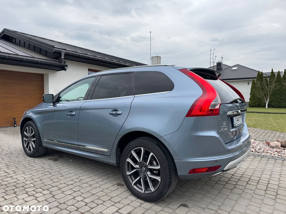 Volvo XC 60 T6 Drive-E R-Design Summum - 4