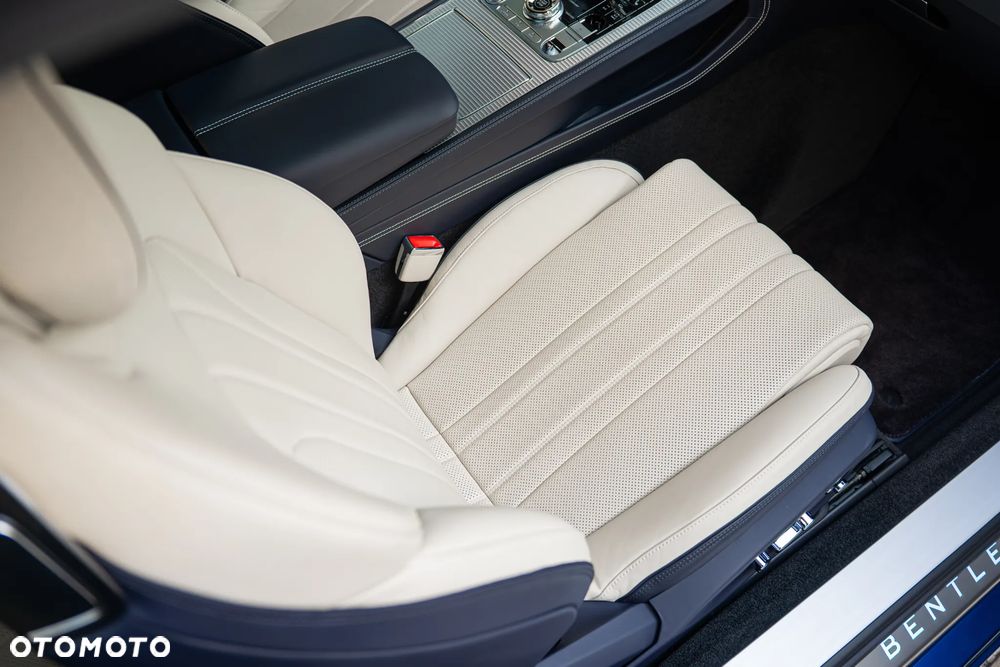 Bentley Continental GT - 10
