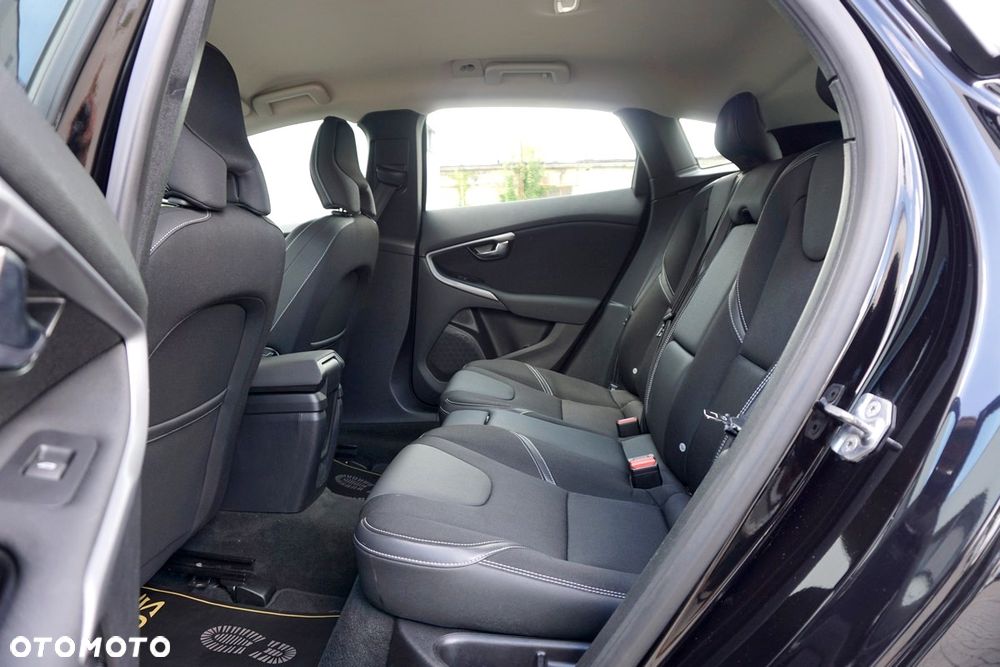 Volvo V40 T2 Drive-E Summum - 35