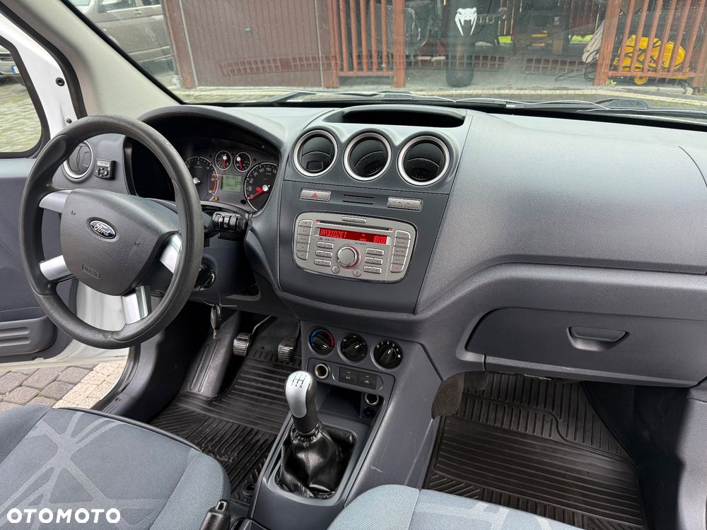 Ford Connect - 13