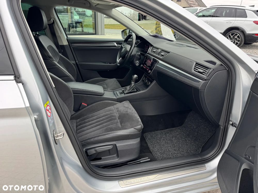 Skoda Superb 2.0 TDI DSG Ambition - 17
