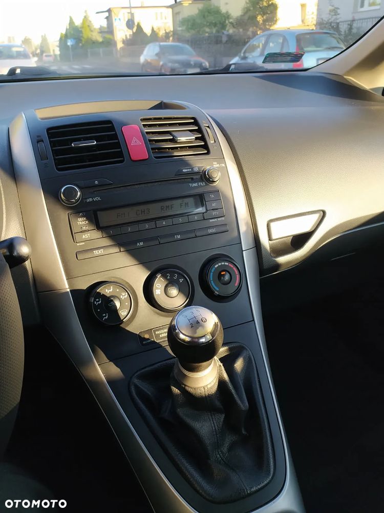 Toyota Auris - 5