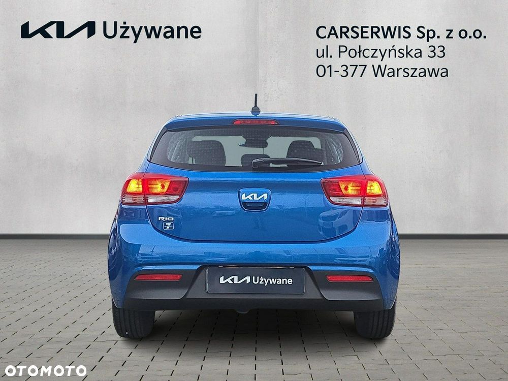Kia Rio - 4