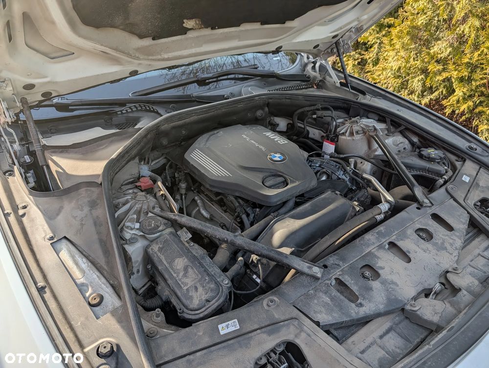 BMW Seria 5 520d - 26