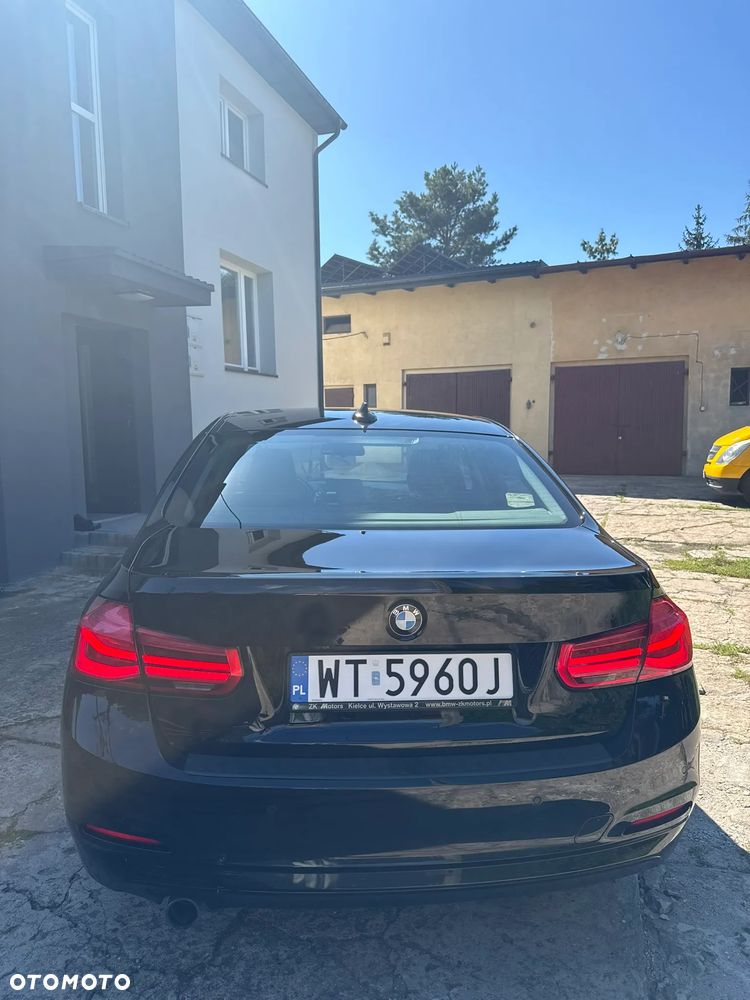 BMW Seria 3 318i - 5