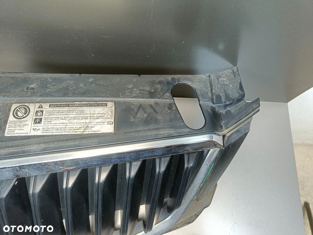 Grill Skoda Octavia 3 III Atrapa Chłodnicy Kratka 5E0853653 - 2