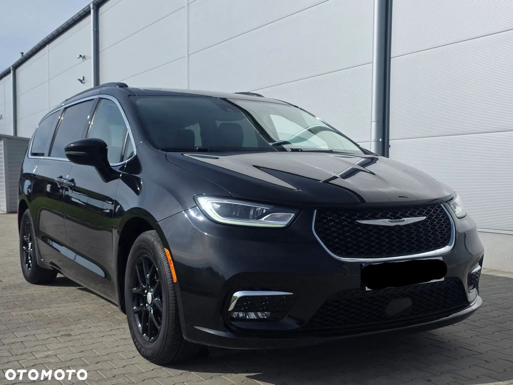 Chrysler Pacifica - 15