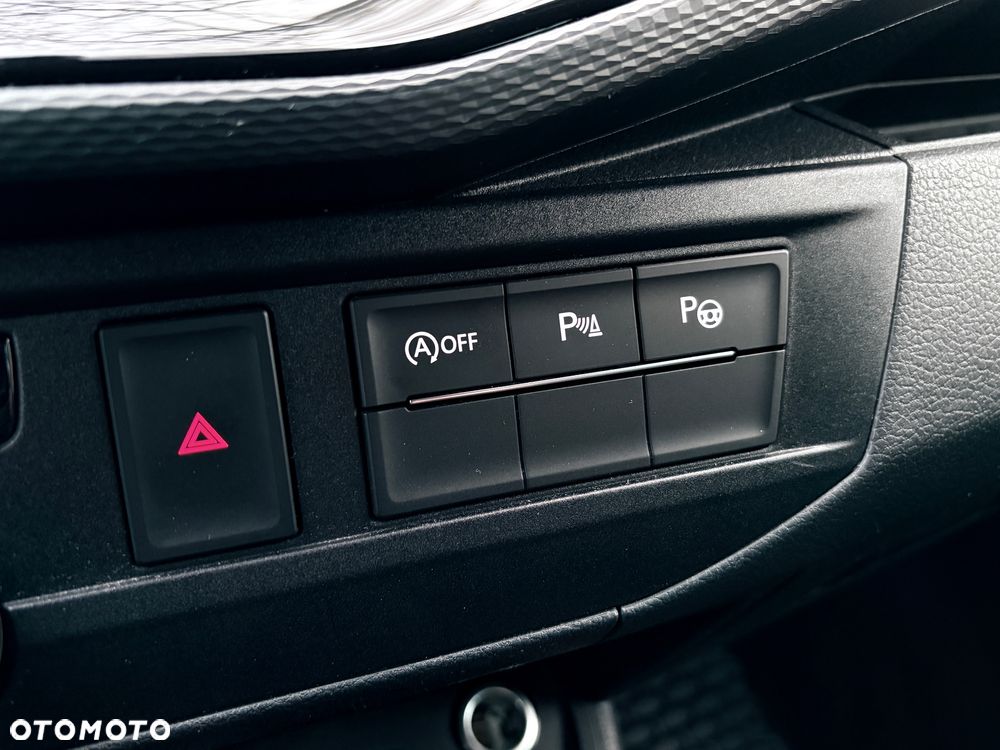 Volkswagen Multivan - 18