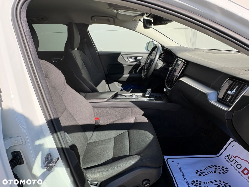 Volvo V60 B3 B Geartronic Momentum Pro - 19