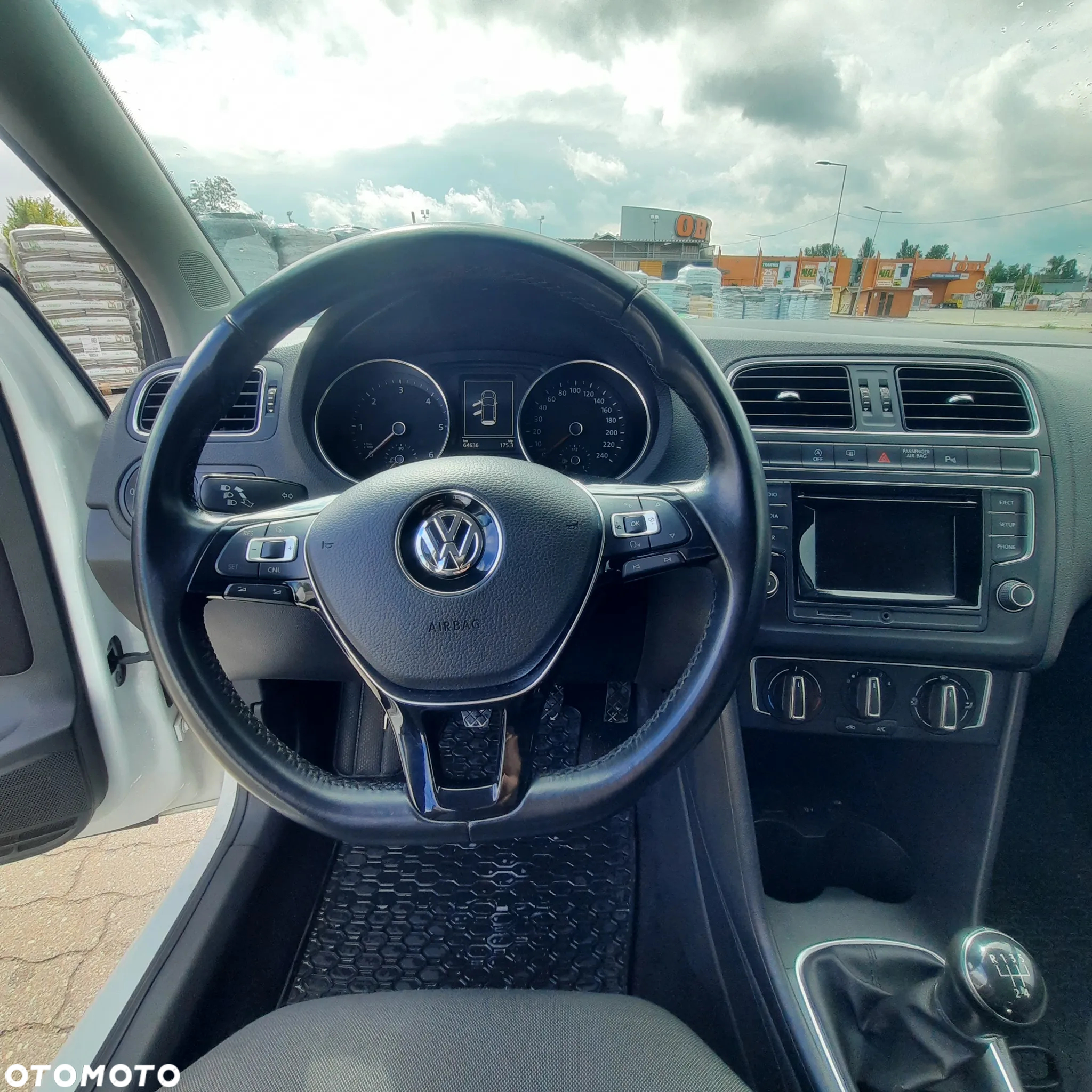 Volkswagen Polo 1.4 TDI (Blue Motion Technology) Comfortline - 15