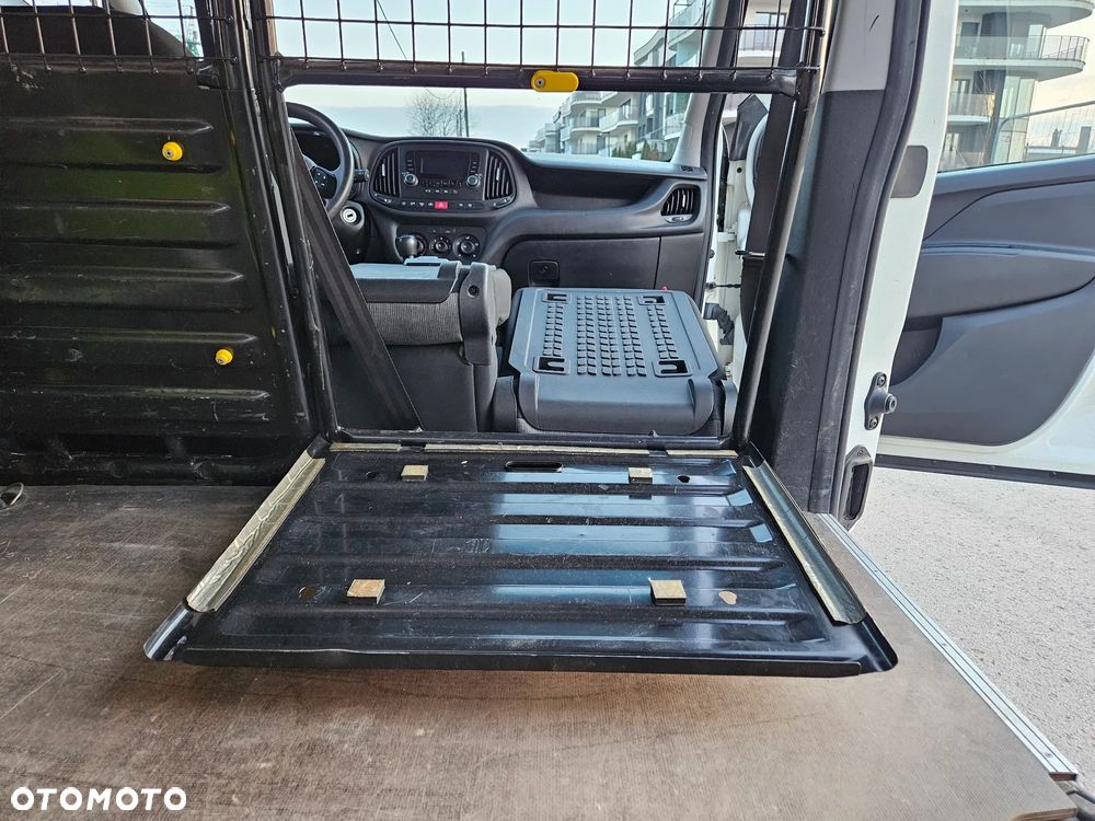 Fiat Doblo Cargo Maxi SX L2H1 1.6 MJ 105KM - 22
