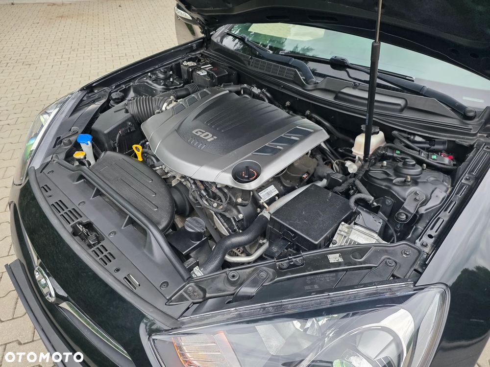 Hyundai Genesis - 12