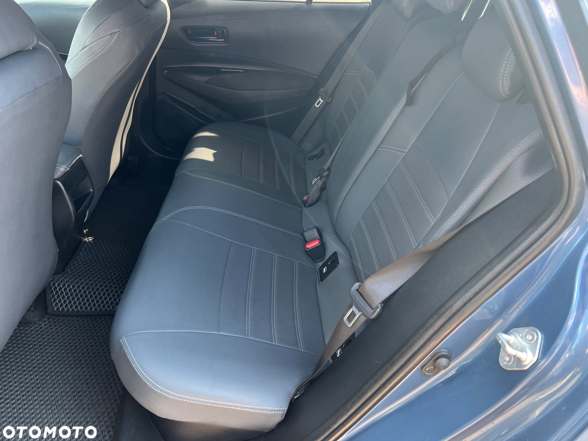 Toyota Corolla 1.8 Hybrid Active - 7